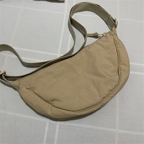 uniqlo dumpling bag dupe